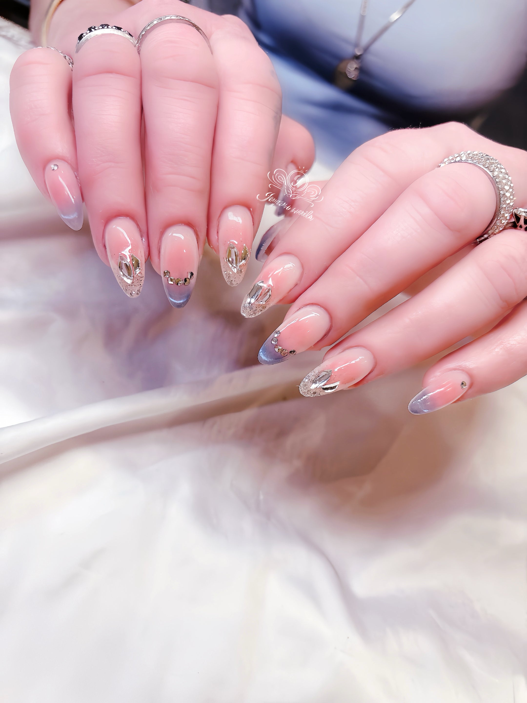 Gel extensions with Japanese gel design
