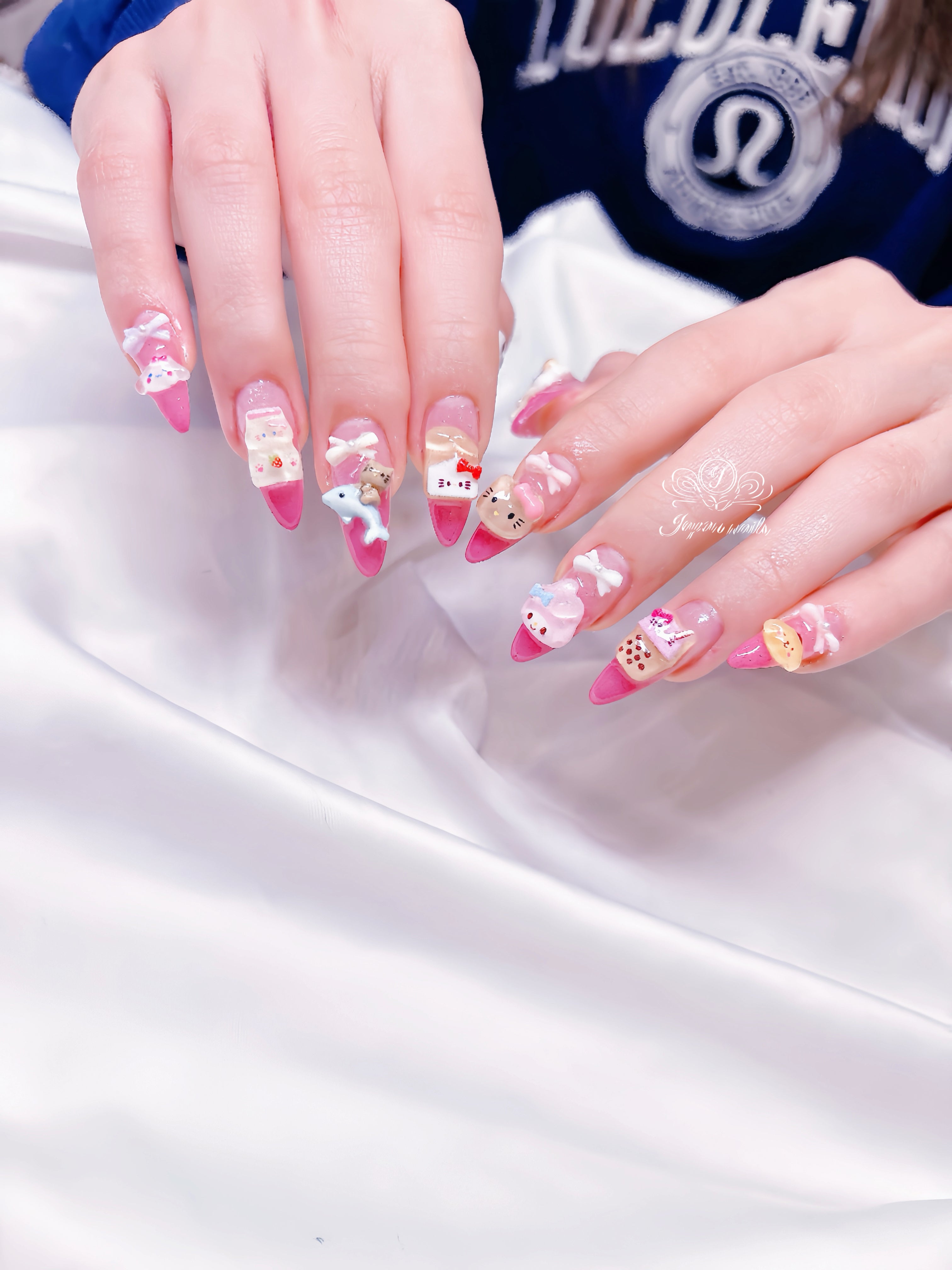 Gel extensions with Japanese gel designs