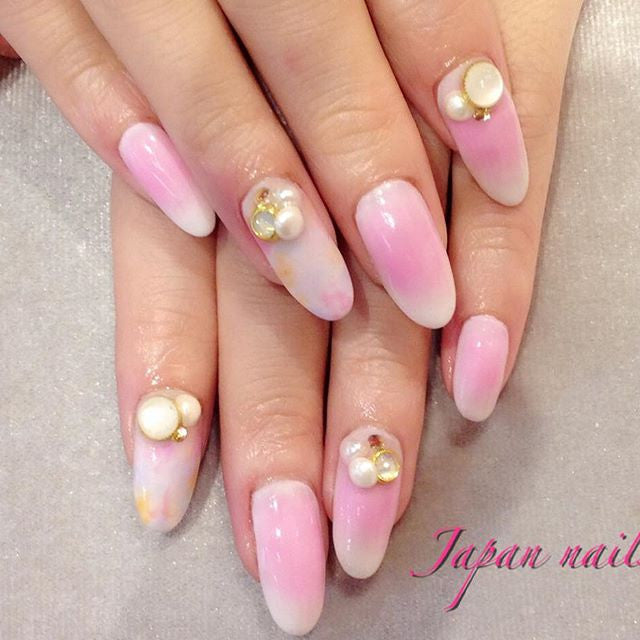 cheek nails, Japanese nail salon