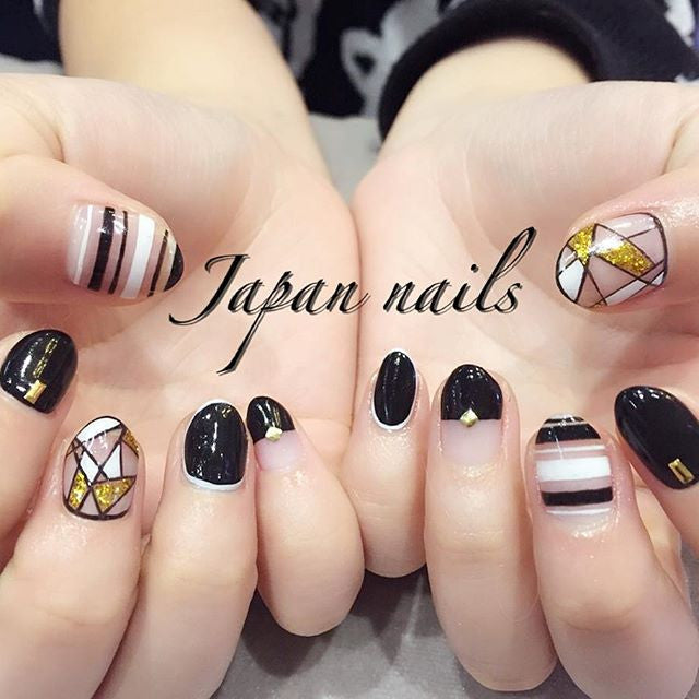 Black nails, Japanese Nail Salon